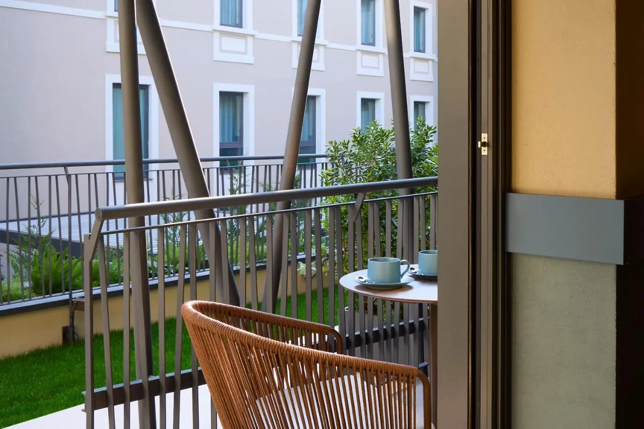 Hotel Fifty House Cellini Mailand