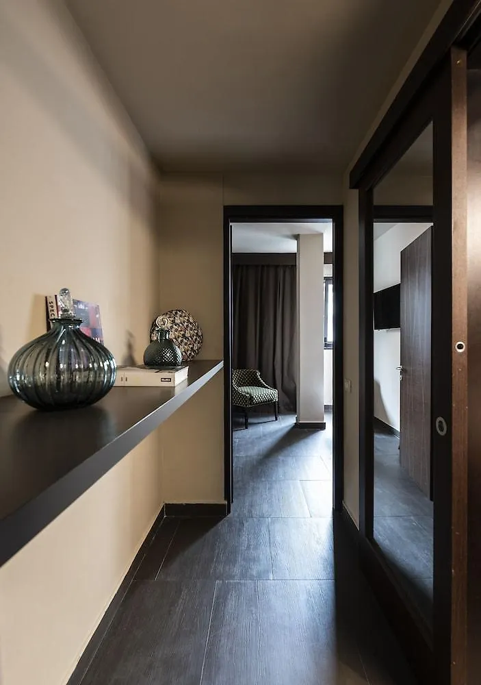 Fifty House Cellini Hotell Milano