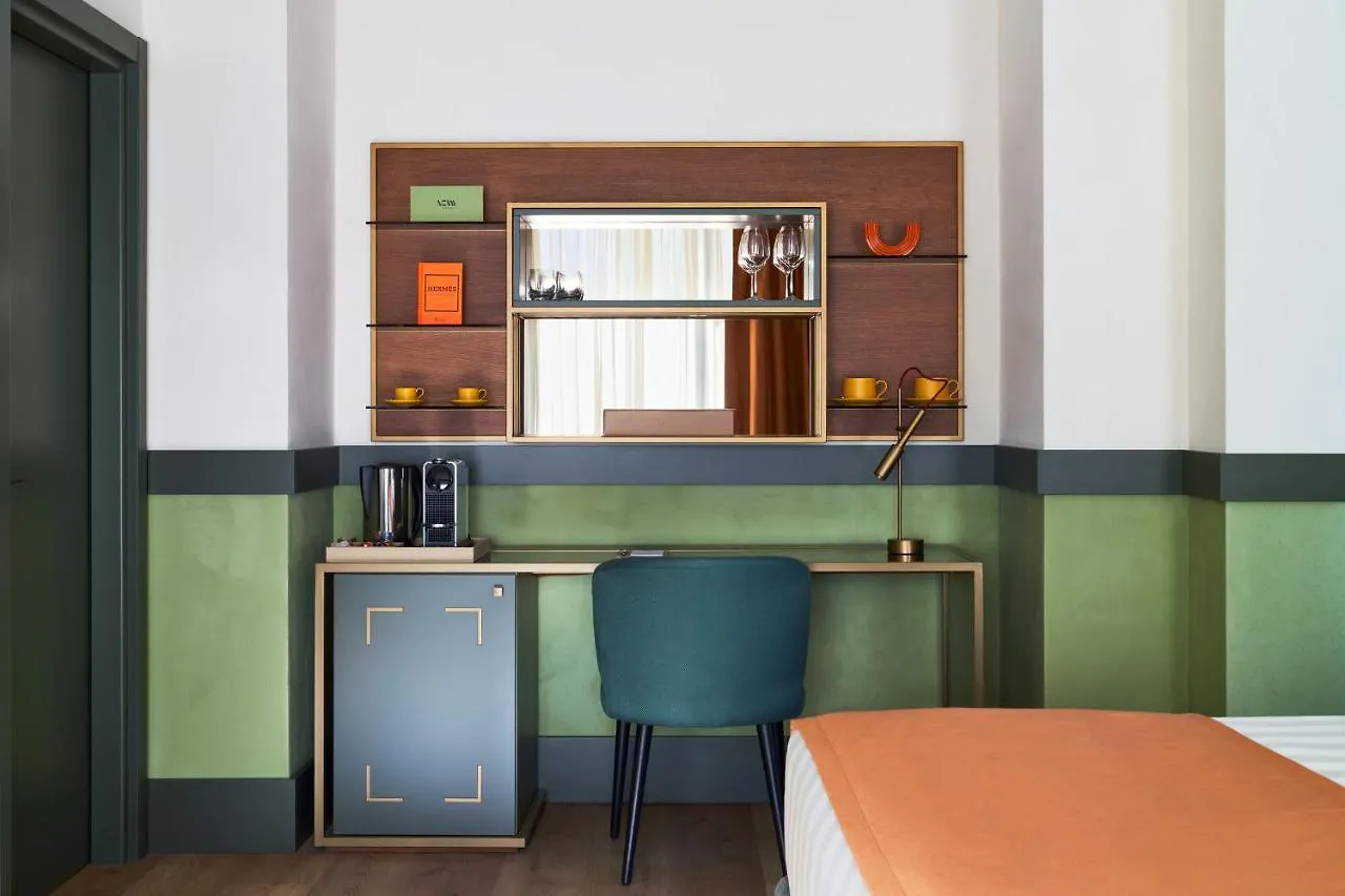 Fifty House Cellini Hotell Milano